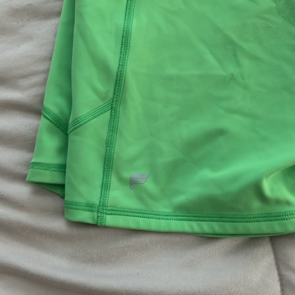 Fabletics 6” biker shorts - Picture 3 of 4